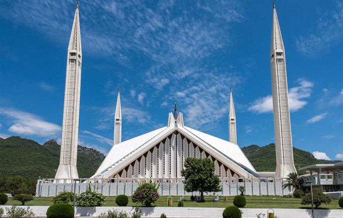Trek Pakistan's Nangma Valley and Karakoram Mountains
