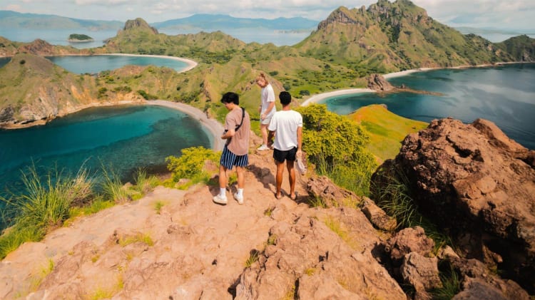 Indonesia Island Hopping
