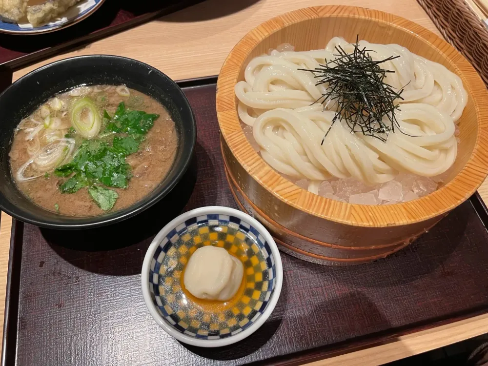 Next Shikaku Osaka - Osaka's Best Oyster Ramen x Digital Art