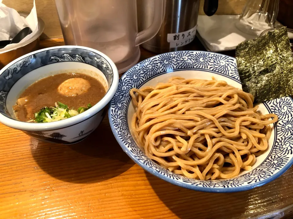 Dogenzaka Mammoth - Shibuya's Popular Gyokai Tsukemen Shop