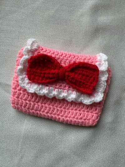 Pinky pouch
