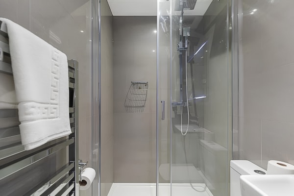 Room 2 — Ensuite