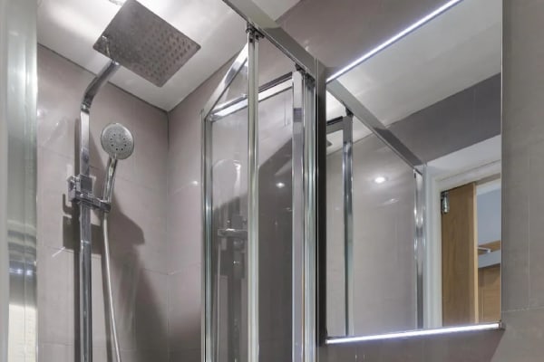 Room 3 — Ensuite