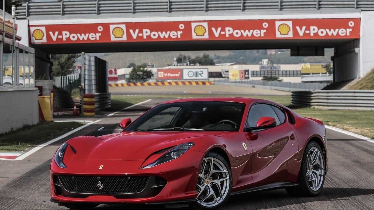 Ferrari 812