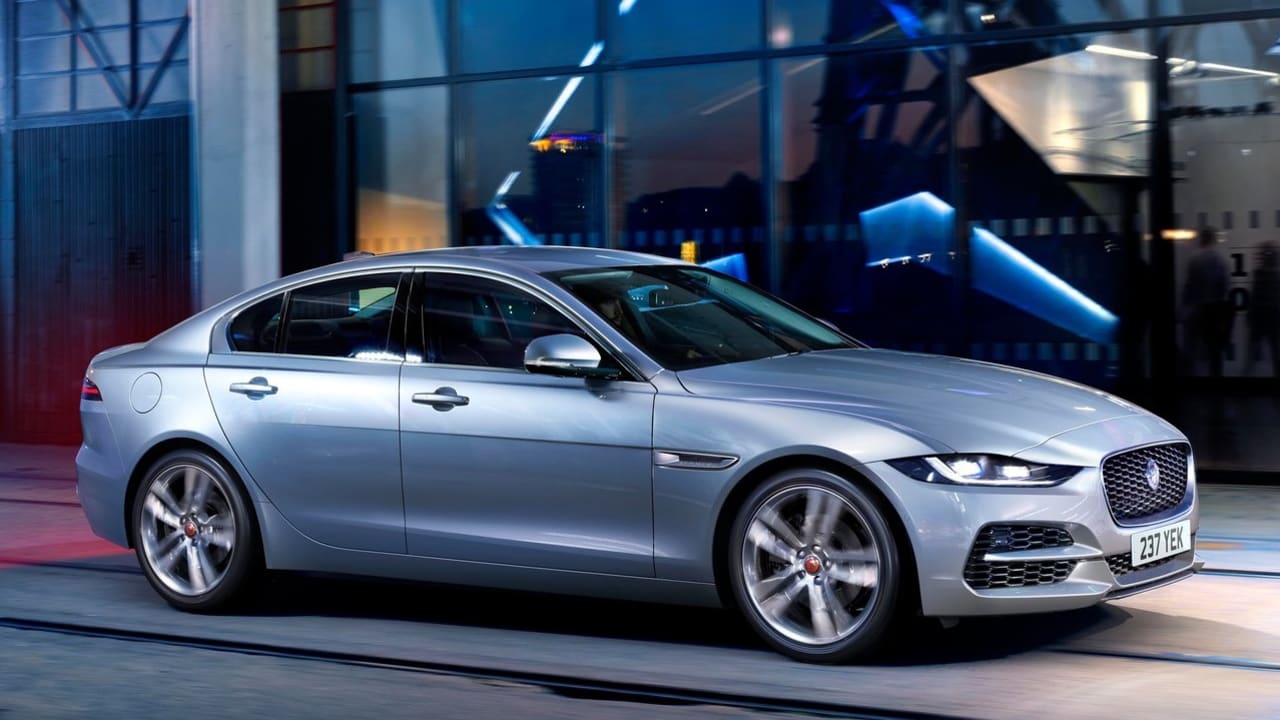 Jaguar XE