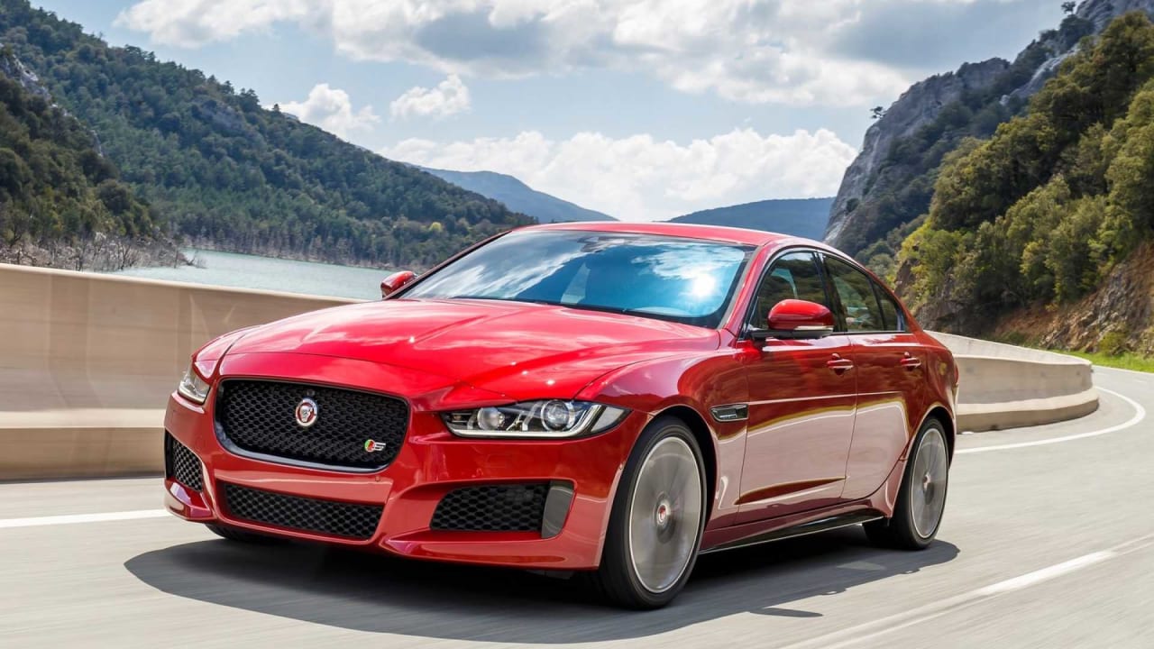 Jaguar XE