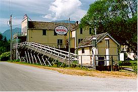 Kilby Store & Farm is a BC Heritage site just east of the bridge at Harrison Mills, and only 15 minutes from the famous Harrison Hot Springs