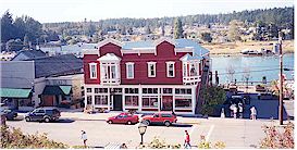 The shops on 1st St. border along
the Swinomish Channel