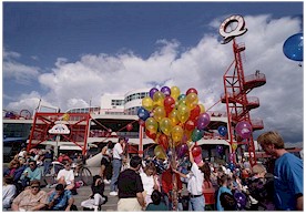 Getting a balloon at the Quay