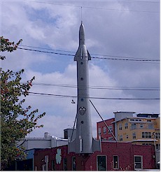 Only in America will you find
a store with a rocket attached to it (Fremont district of Seattle)