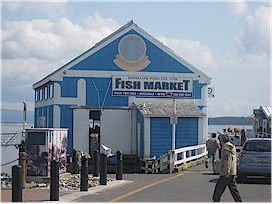 Feeling hungry? Mosey
down to the Fish Market on Sidney's waterfront for Fish and Chips