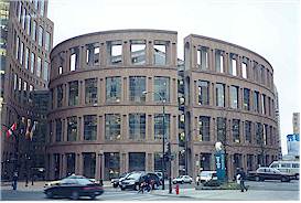 The neck turning architecture of the Vancouver Public Libary