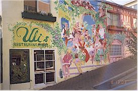 Colourful wall at Uli's Restaurant