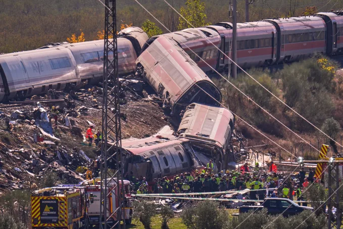 TRAINS COLLIDE IN SPAIN, 68 DEAD