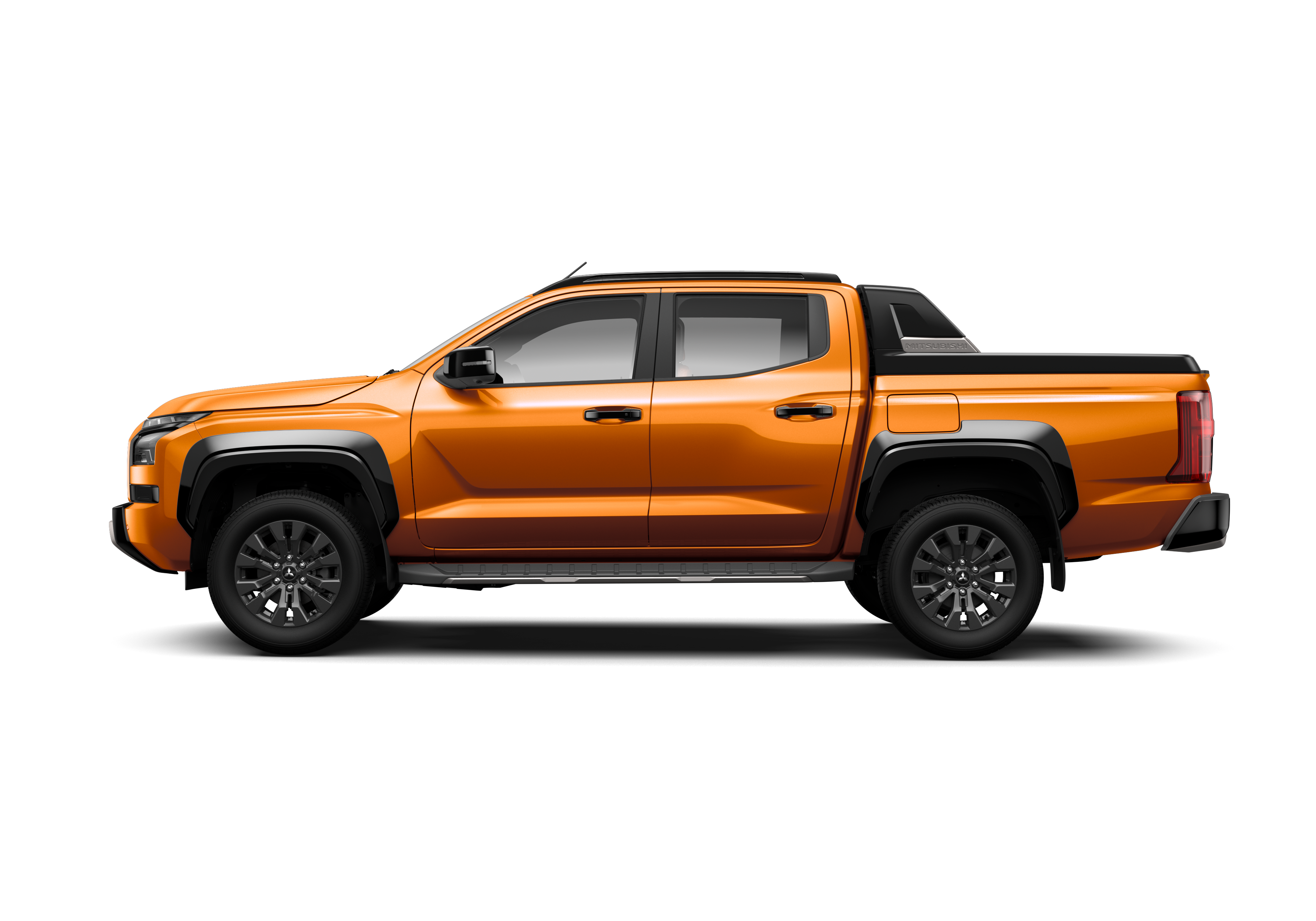 Mitsubishi Triton Double Cab Plus ULTRA AT 2WD