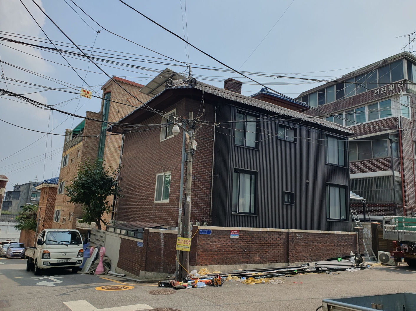 외피를 세우는 순서｜판넬 시공 현장에서 살핀 이음과 마감 현장 시공 사진 11