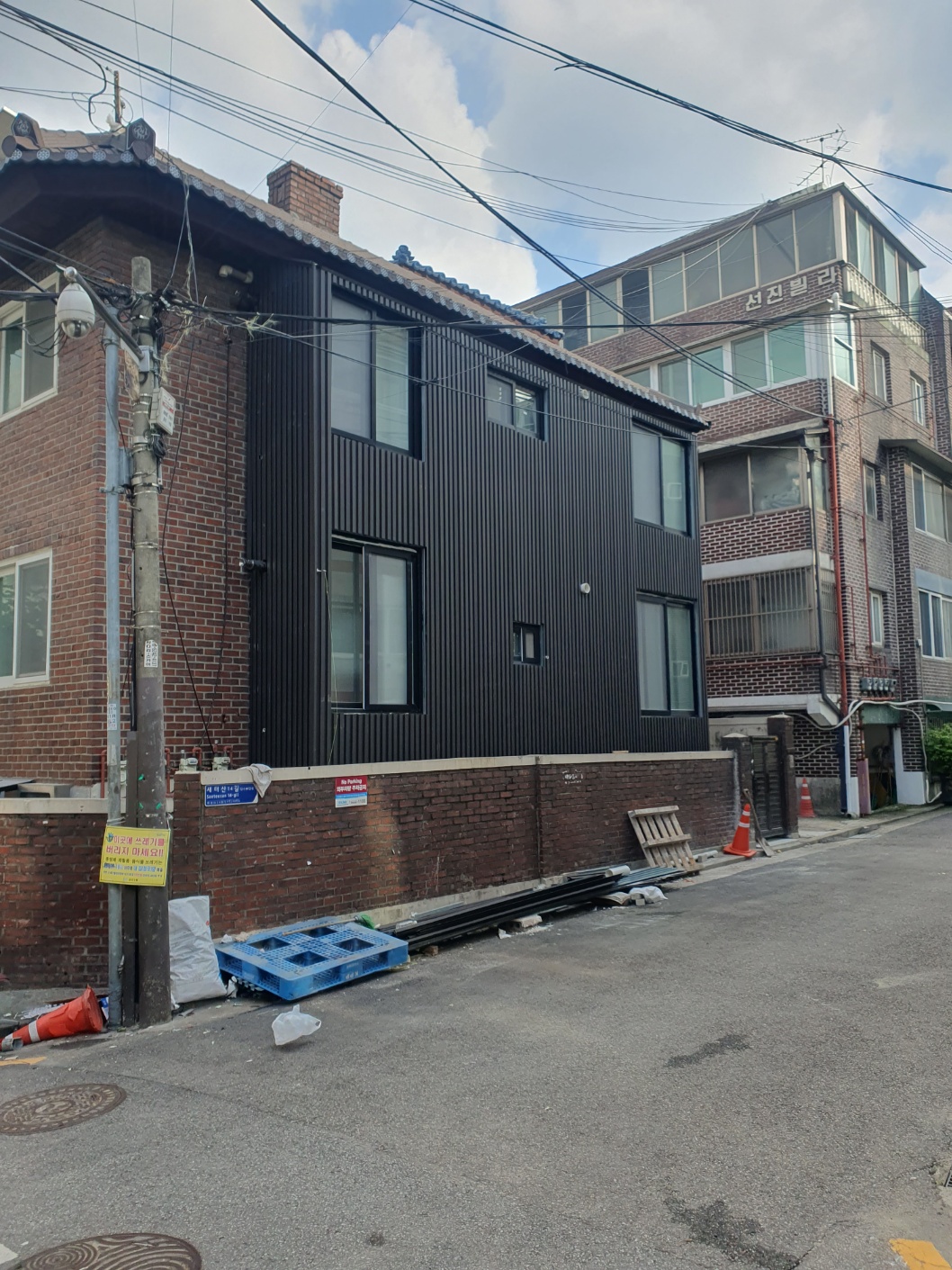 외피를 세우는 순서｜판넬 시공 현장에서 살핀 이음과 마감 현장 시공 사진 13