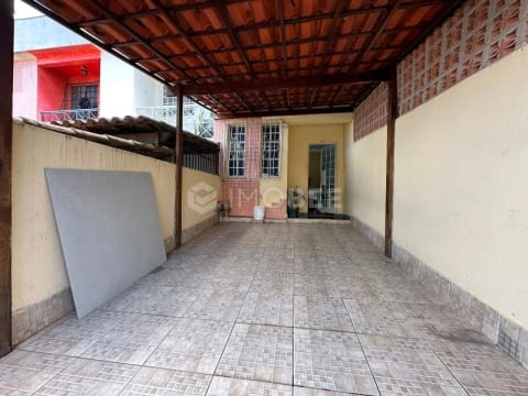 Casa geminada 2 quartos Santa Mônica 55m² Varanda 1 vaga
