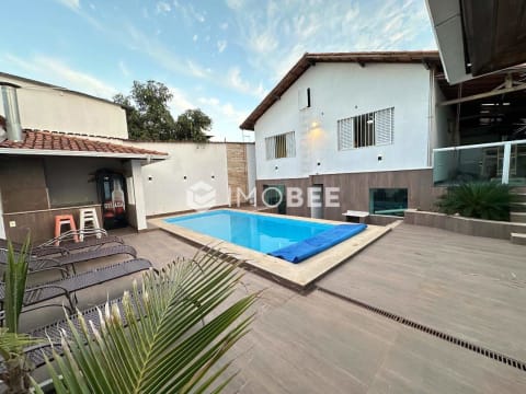 Casa linear 3 quartos Copacabana 280m² 3 vagas Piscina