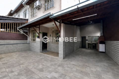 Casa com 4 quartos e 120m² à venda no Santa Amélia por R$735.000,00