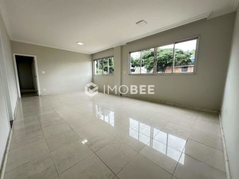 Apartamento 4 quartos no Itapoã com 115m², 2 vagas e próximo à av. Portugal