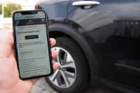 finn kjøretøyets eier på mobil