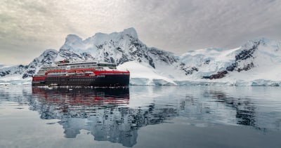 HX Hurtigruten Expeditions