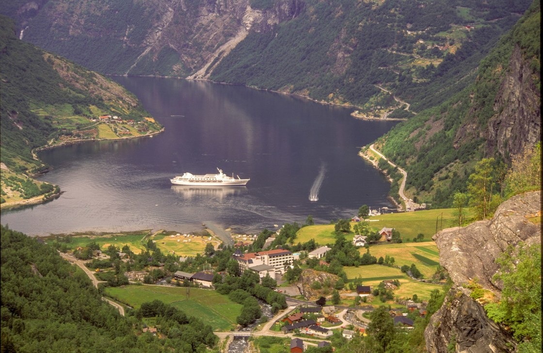 Utsikt utover Geiranger
