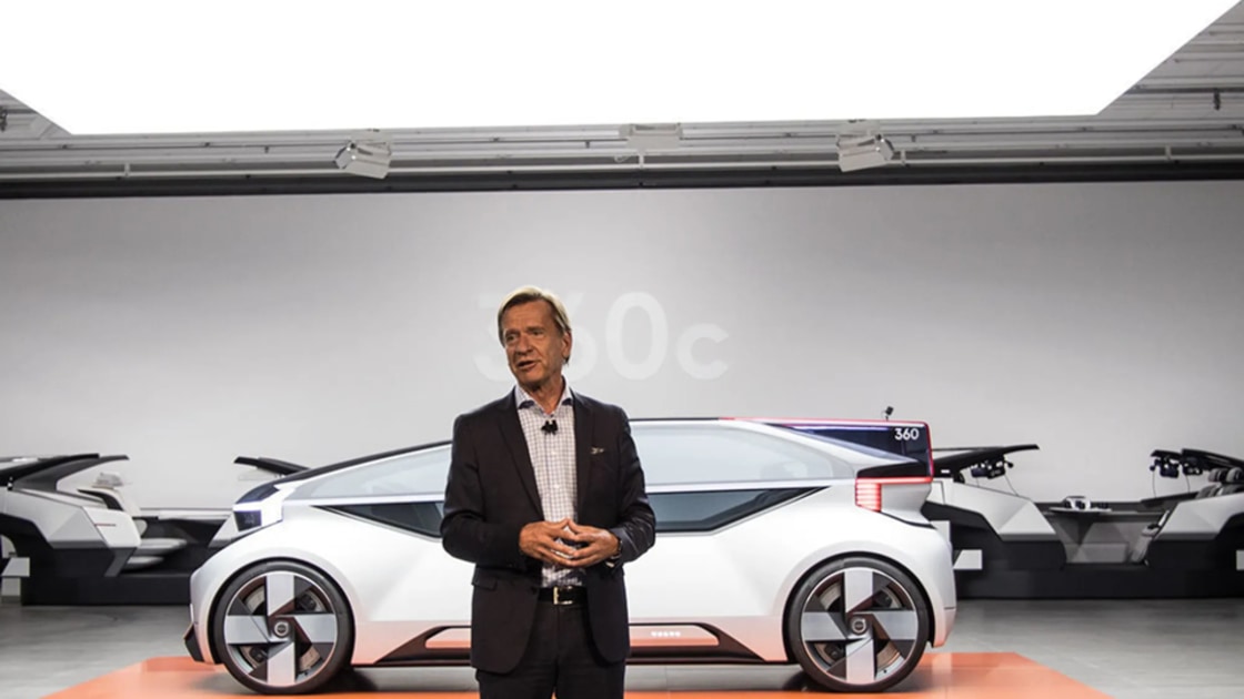 Volvo-sjefen foran en konseptbil