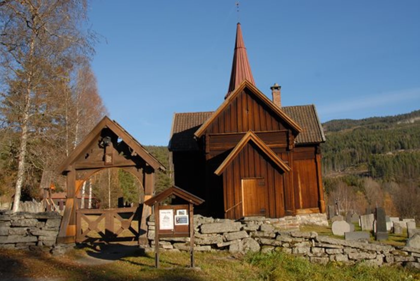 Rollag stavkirke.