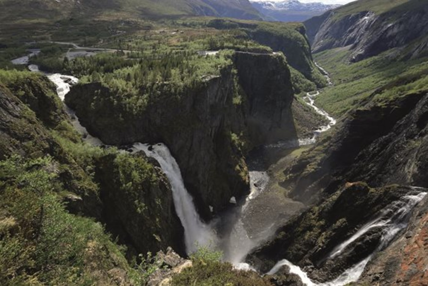 Utsiktspunktet ved Fossli, med utsikt over Måbødalen.
