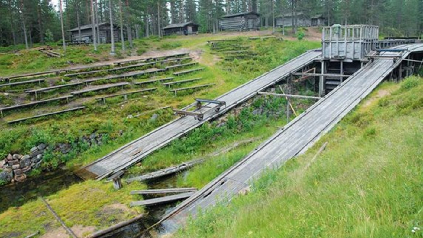 Gammel treanretning hvor tømmeret i gamledager ble løftet fra et vassdrag til et annet. 