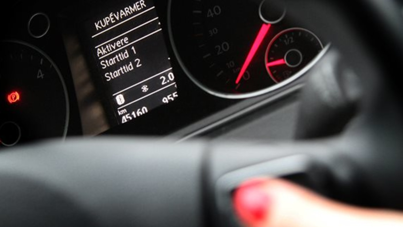  Mer avanserte motorvarmere innebygget i bilen kan programmeres til å starte automatisk. Dette eksempelet er en Volkswagen Passat med dieselvarmer.