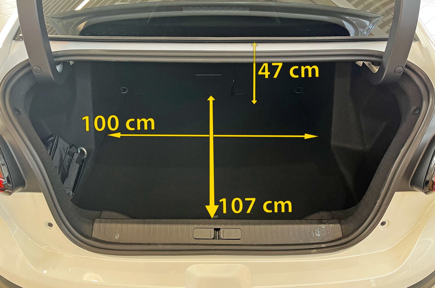 Bagasjerommet i Citroën ë-C4 X.