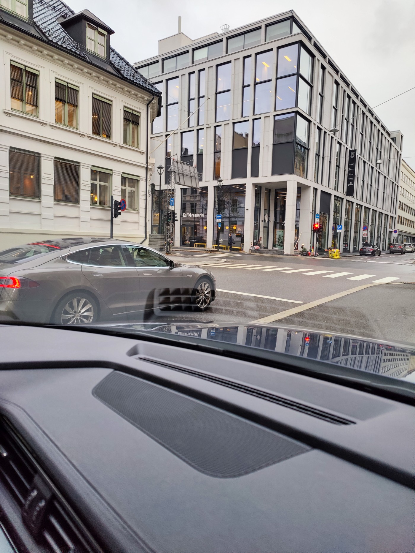 Grå Model S