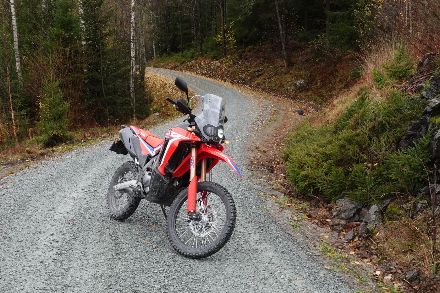 motorsykkel på grusvei