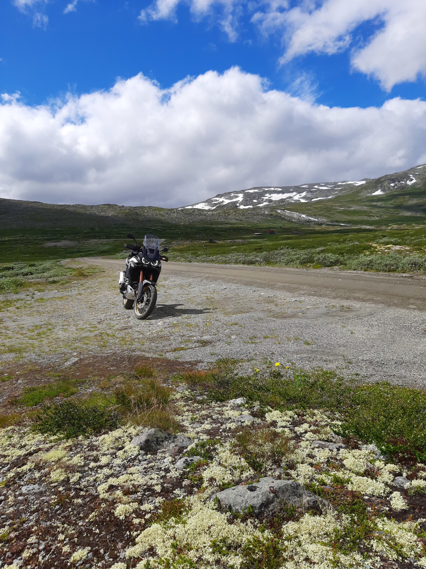 motorsykkel på fjellet