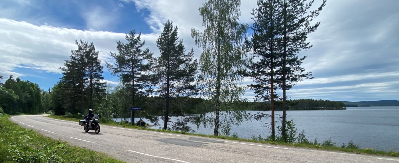 mc motorsykkel på landevei