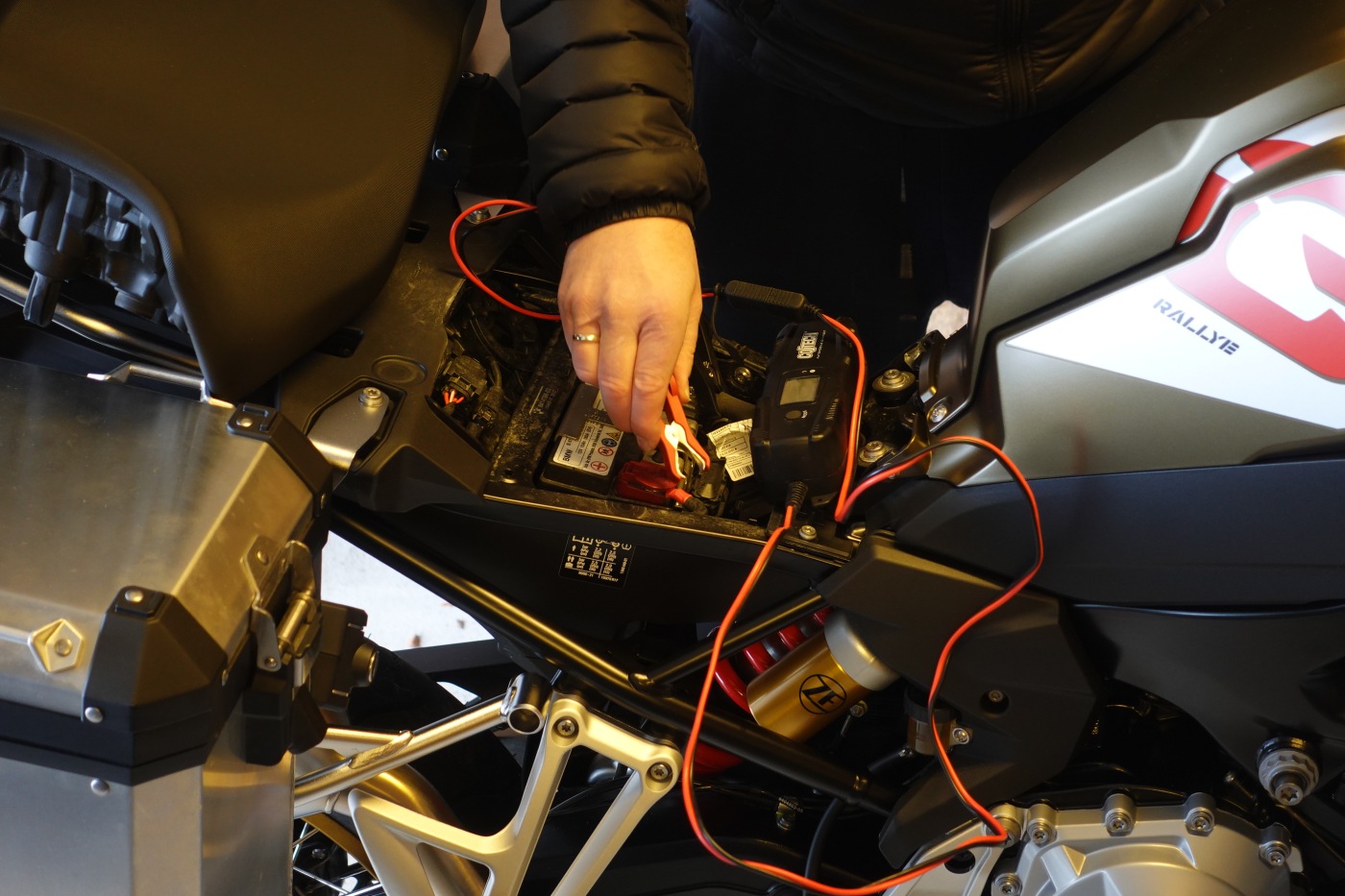 Tilkobling av batteri MC