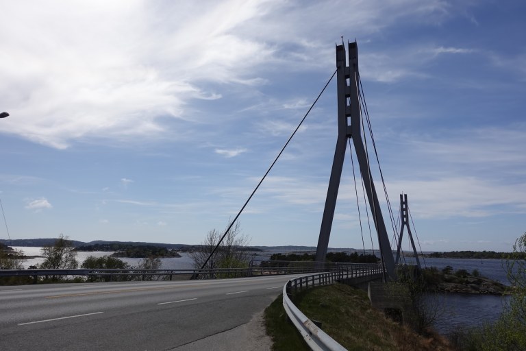 Bro Skjærhalden