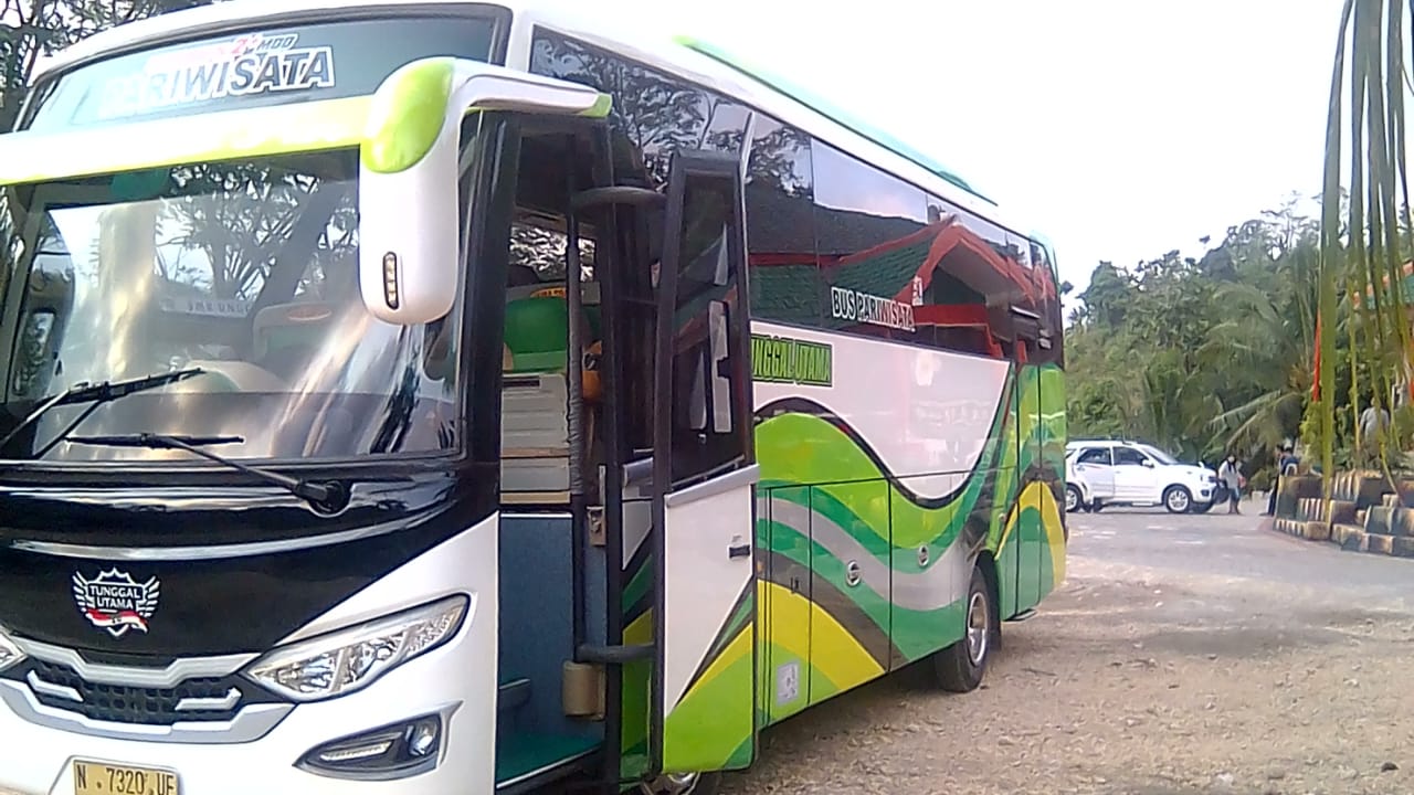 Harga Sewa Bus di Malang