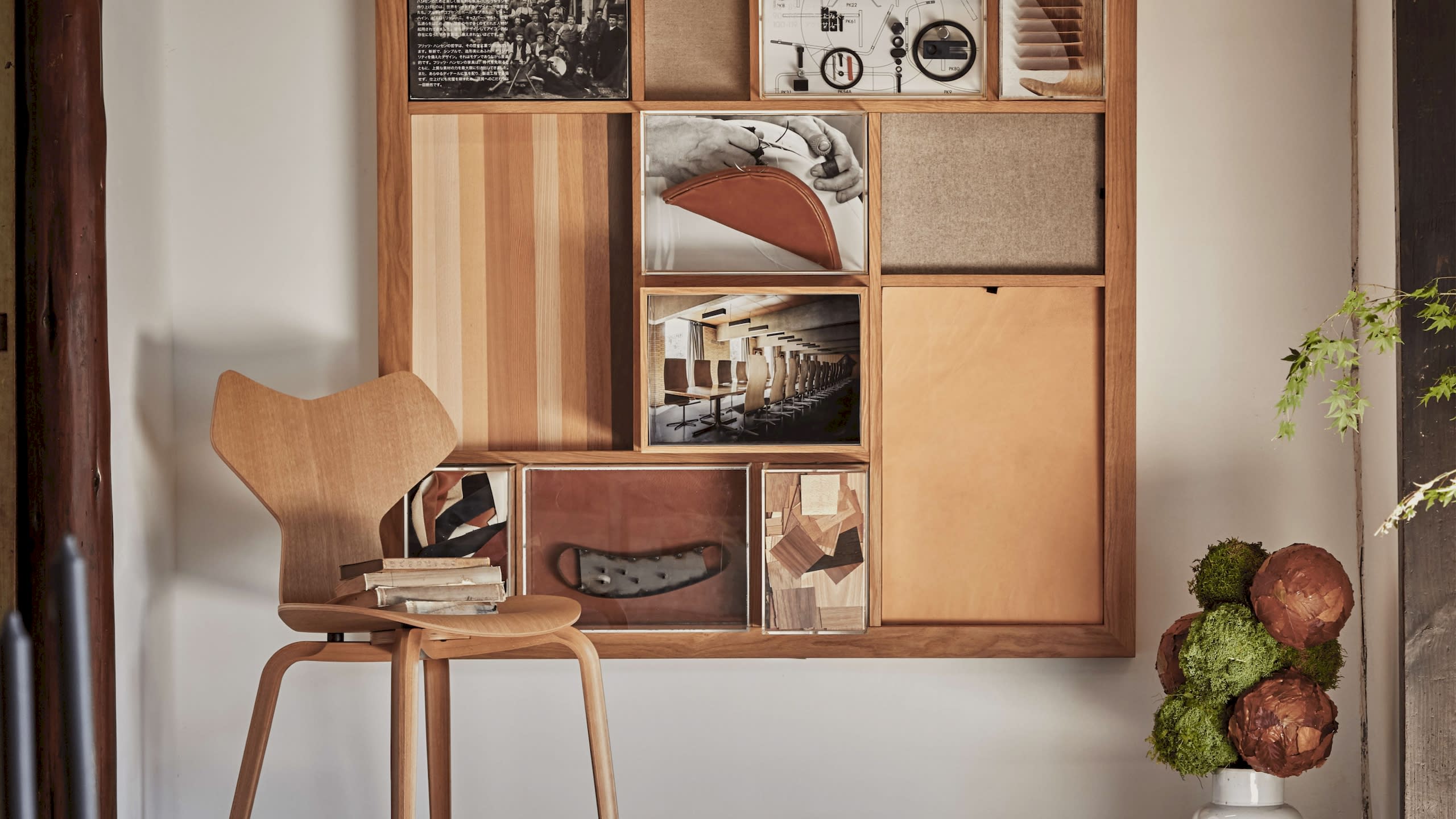 Pink Series 7 Chair with Super Elliptical dining table from Fritz Hansen