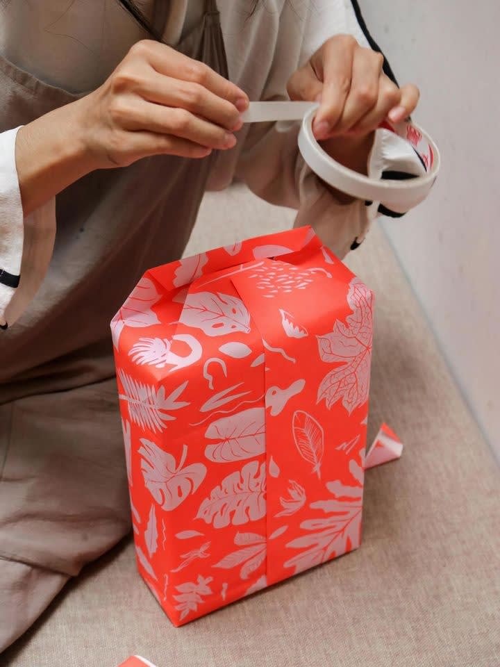 undefined long image for illustration