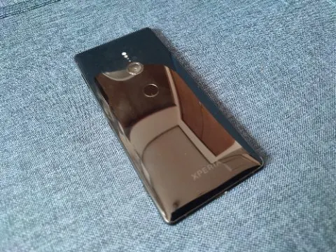 Xperia XZ2 702SO 訳有の画像（2）