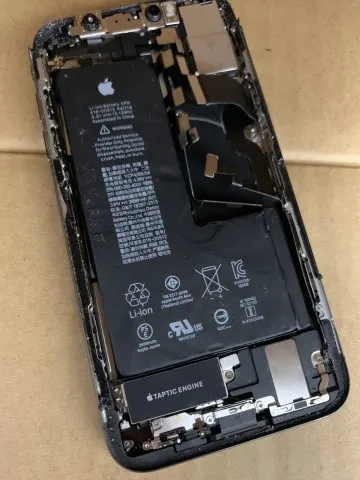 iPhone XS 筐体の画像（0）