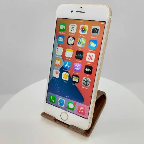 ★セール品★iPhone 6s 128GB 画面割れの画像（0）