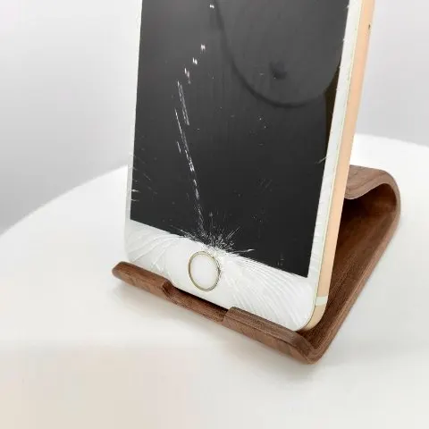 ★セール品★iPhone 6s 128GB 画面割れの画像（3）