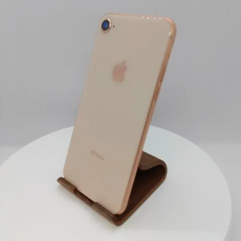 iPhone 8 256GB 画面欠けの画像（4）