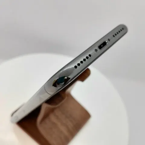iPhone X 256GB 画面割れの画像（2）
