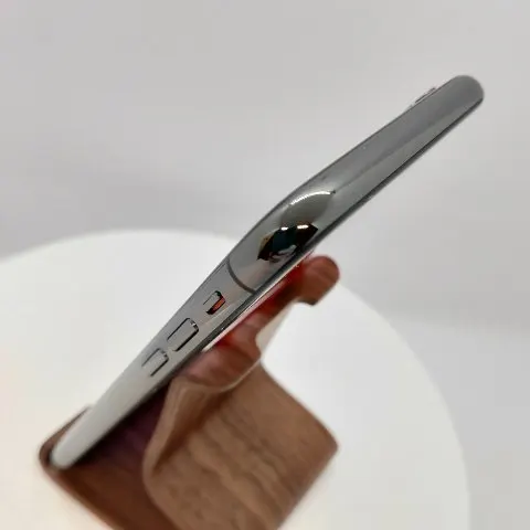 iPhone X 256GB 画面割れの画像（3）
